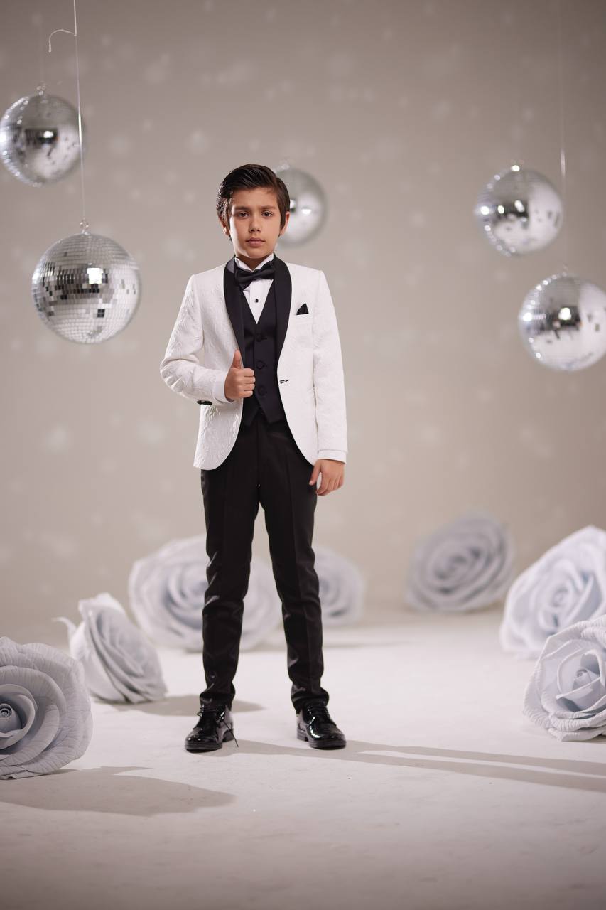 Çocuk Beyaz Smokin Takım – Siyah Saten Şal Yaka