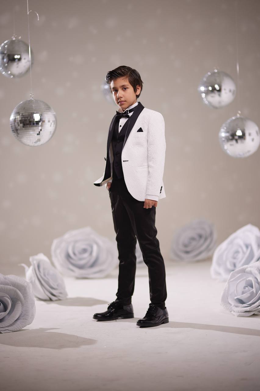 Çocuk Beyaz Smokin Takım – Siyah Saten Şal Yaka