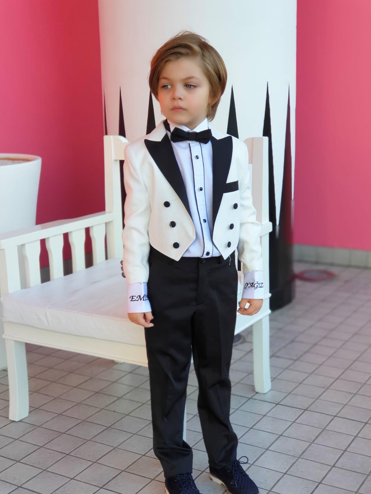 Erkek Çocuk Takım Elbise – Şık ve Klasik Özel Gün Kıyafeti