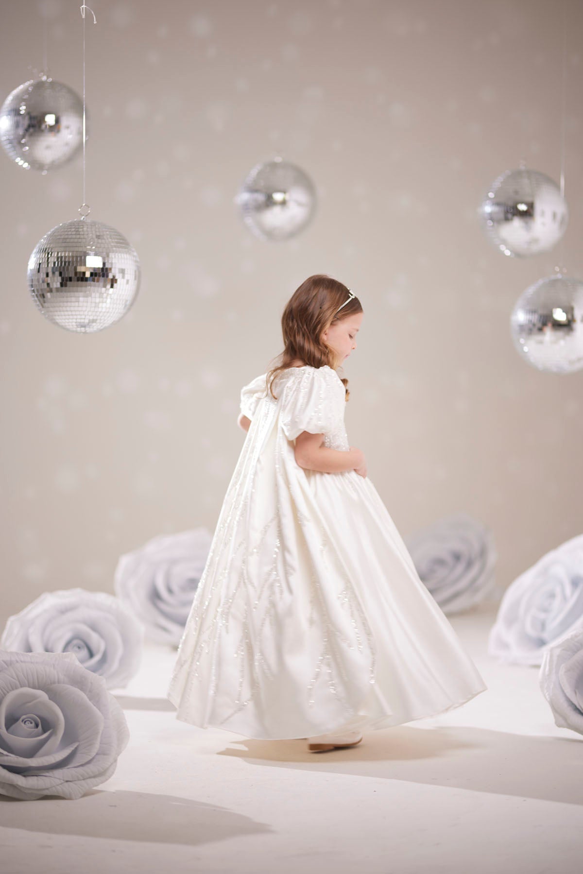 Kız Çocuk Özel Davet Elbisesi – Beyaz Prenses Model
