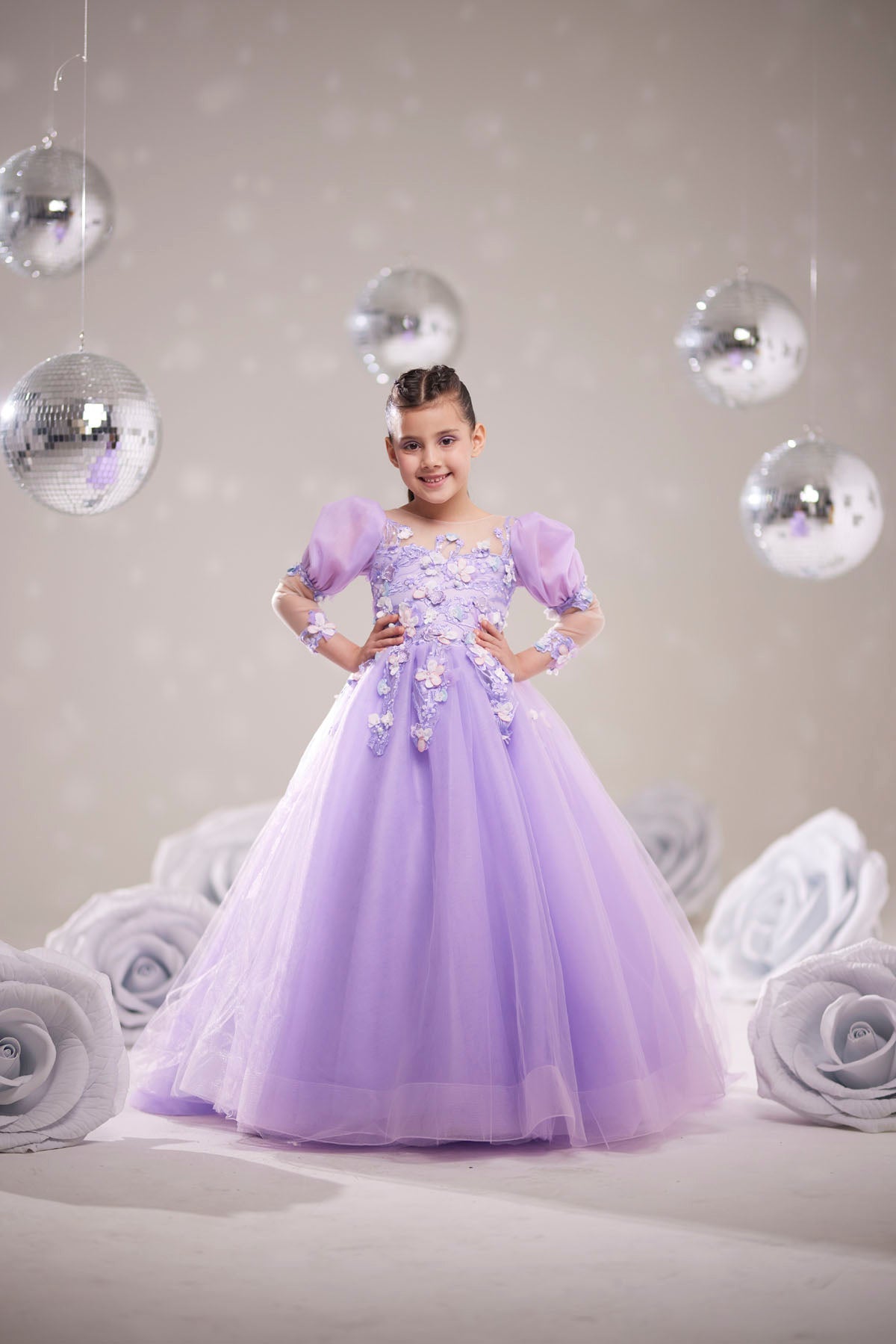 Kız Çocuk Lila Prenses Abiye – 3D Çiçek İşlemeli Tül Elbise, Puff Kol
