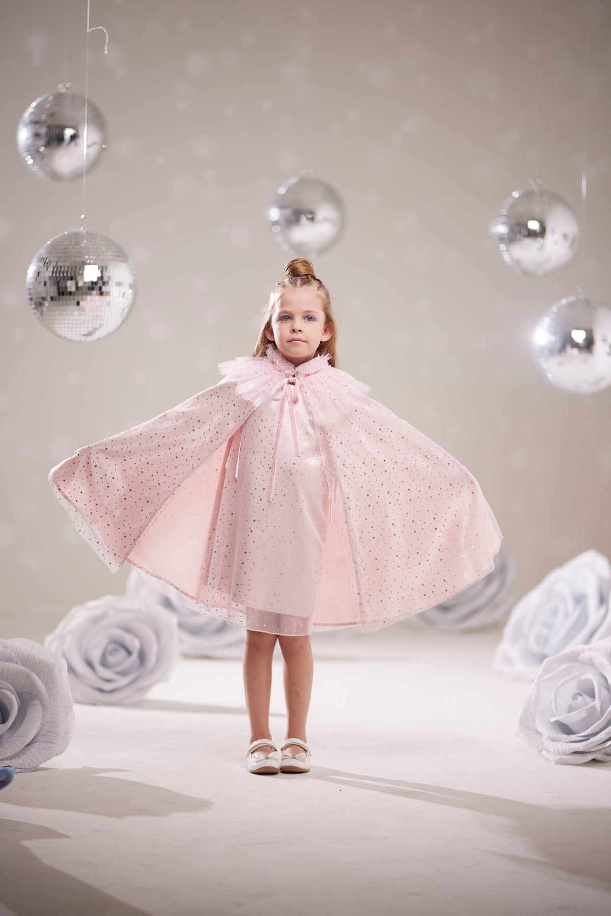 Kız Çocuk Işıltılı Tül Pelerin