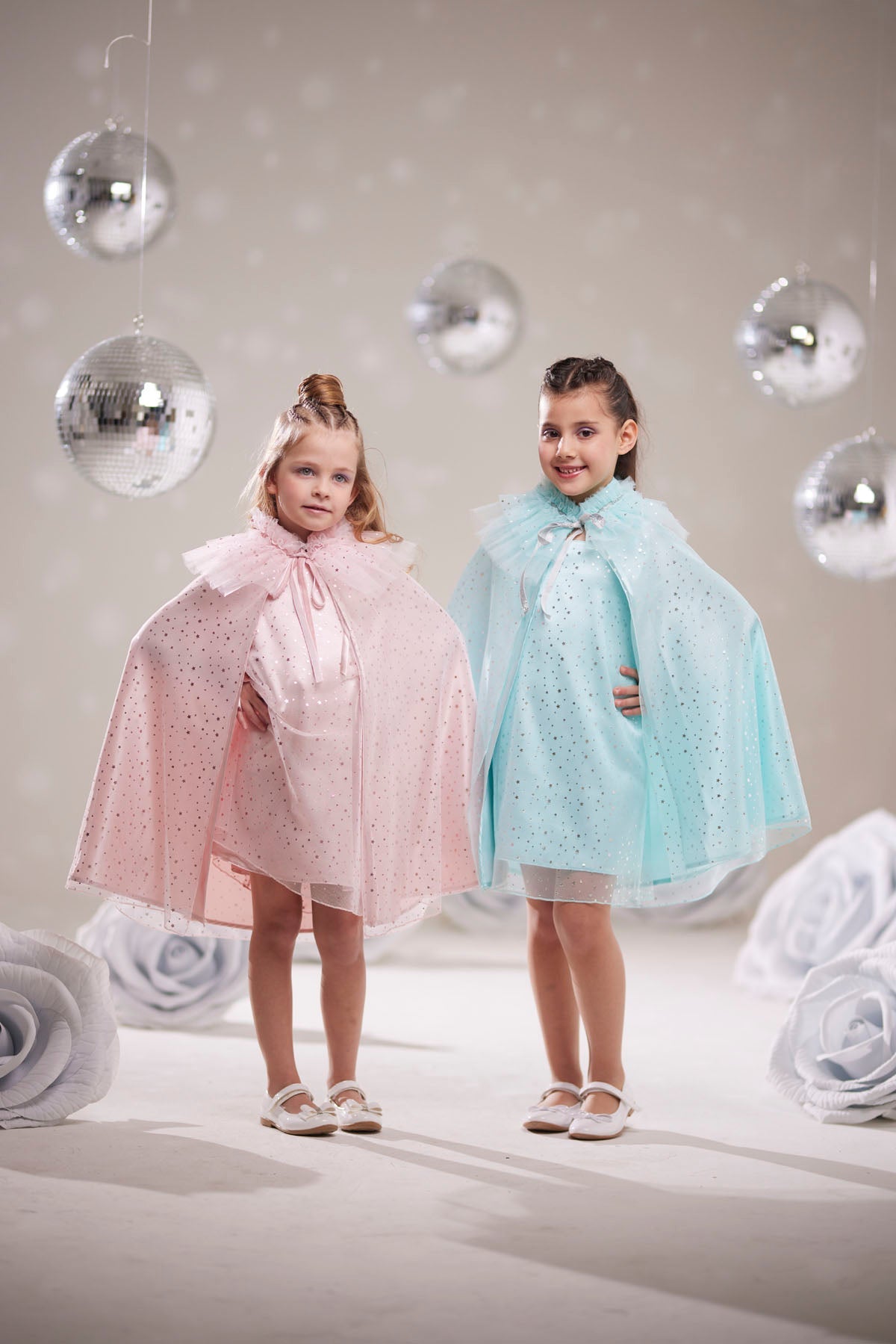 Kız Çocuk Işıltılı Tül Pelerin