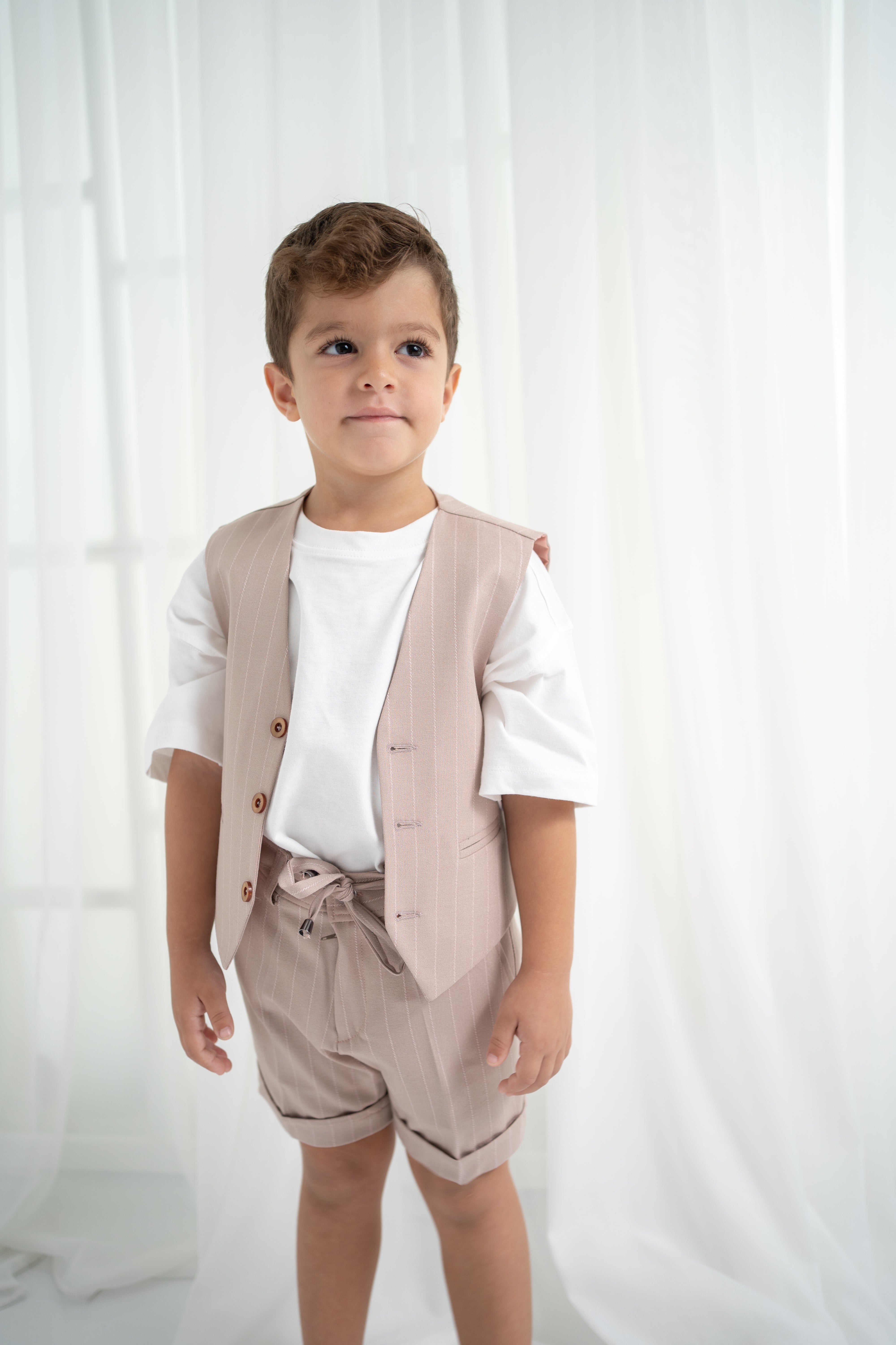 Erkek Çocuk 3’lü Takım – Yelek, Şort, Tişört