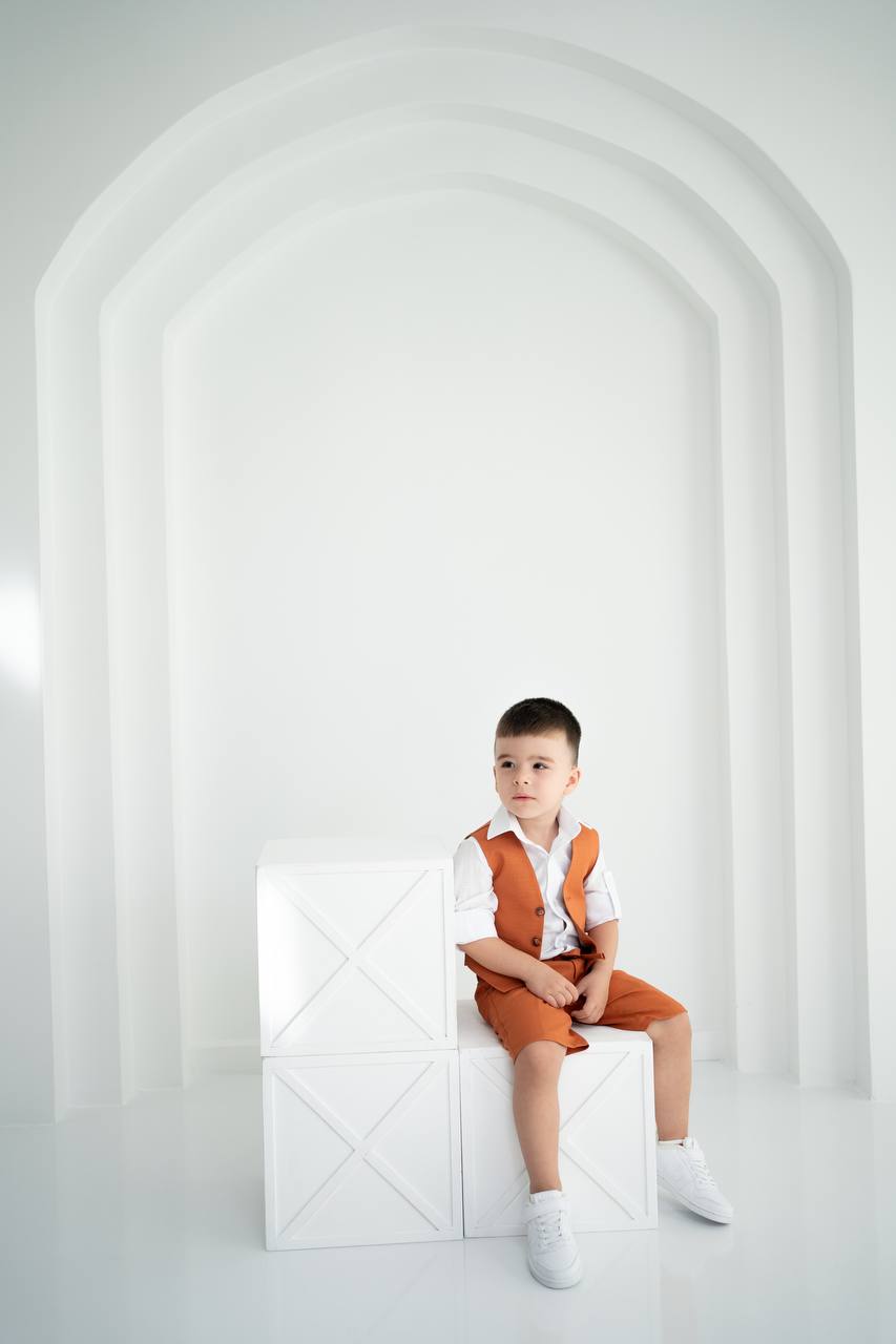 Erkek Çocuk Turuncu Yelekli Şort Takım